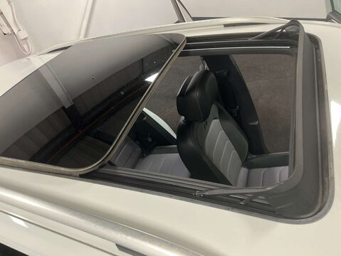 Volkswagen Tiguan 2.0 Tiguan R-Line TDI 4Motion DSG 4WD 5dr 53