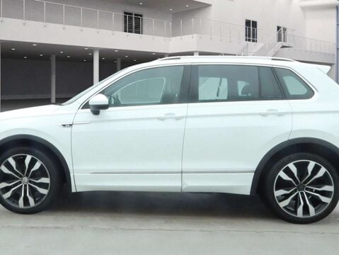 Volkswagen Tiguan 2.0 Tiguan R-Line TDI 4Motion Semi-Auto 4WD 5dr 7