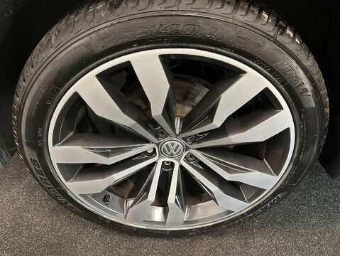 Volkswagen Tiguan 2.0 Tiguan R-Line TSi BlueMotion Technology 4Motion DSG 4WD 5dr 36
