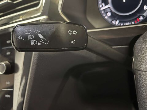 Volkswagen Tiguan 2.0 Tiguan R-Line TSi BlueMotion Technology 4Motion DSG 4WD 5dr 21