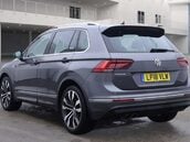 Volkswagen Tiguan 2.0 Tiguan R-Line TSi BlueMotion Technology 4Motion DSG 4WD 5dr 3