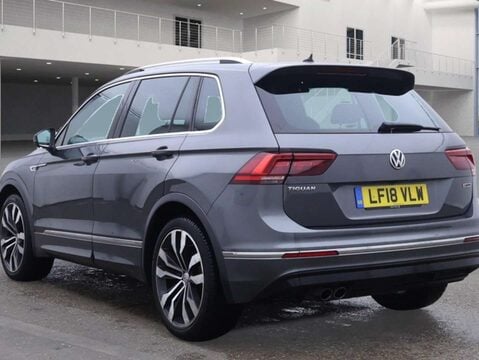 Volkswagen Tiguan 2.0 Tiguan R-Line TSi BlueMotion Technology 4Motion DSG 4WD 5dr 3