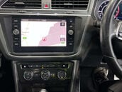Volkswagen Tiguan 2.0 Tiguan R-Line TSi BlueMotion Technology 4Motion DSG 4WD 5dr 9