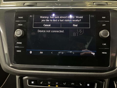 Volkswagen Tiguan 2.0 Tiguan R-Line TSi BlueMotion Technology 4Motion DSG 4WD 5dr 25