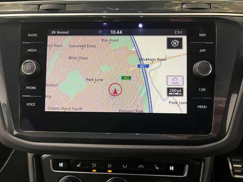 Volkswagen Tiguan 2.0 Tiguan R-Line TSi BlueMotion Technology 4Motion DSG 4WD 5dr 26