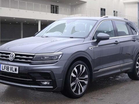 Volkswagen Tiguan 2.0 Tiguan R-Line TSi BlueMotion Technology 4Motion DSG 4WD 5dr 2