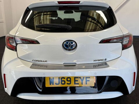 Toyota Corolla 1.8 Corolla Icon Tech VVTi HEV CVT 5dr 6