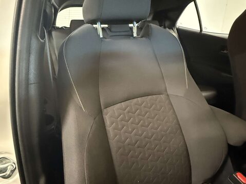 Toyota Corolla 1.8 Corolla Icon Tech VVTi HEV CVT 5dr 14