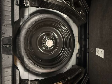 Toyota Corolla 1.8 Corolla Icon Tech VVTi HEV CVT 5dr 35