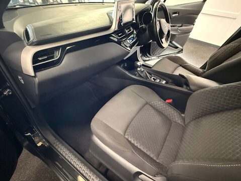 Toyota C-HR 1.8 C-HR Icon HEV CVT 5dr 48