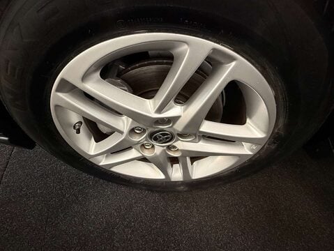 Toyota C-HR 1.8 C-HR Icon HEV CVT 5dr 52