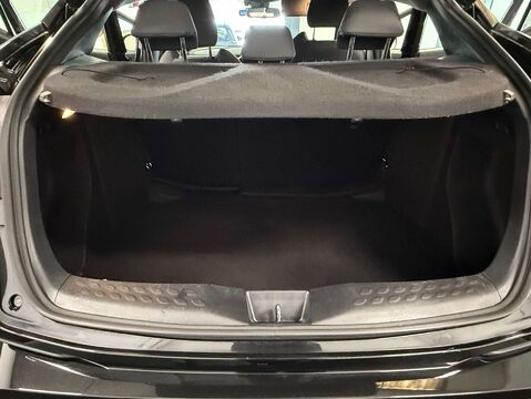 Toyota C-HR 1.8 C-HR Icon HEV CVT 5dr 38