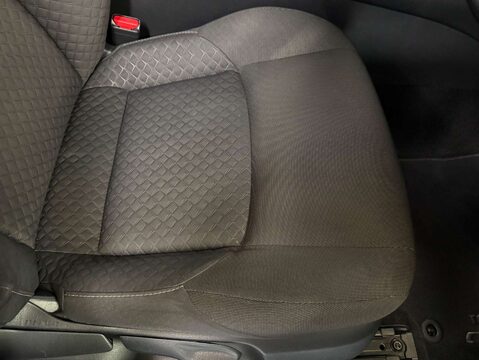 Toyota C-HR 1.8 C-HR Icon HEV CVT 5dr 14