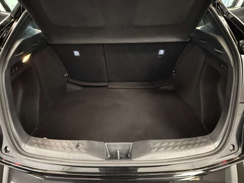 Toyota C-HR 1.8 C-HR Icon HEV CVT 5dr 39