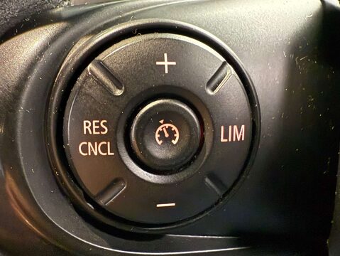 Mini Clubman 1.5 Clubman Cooper Classic 6dr 23