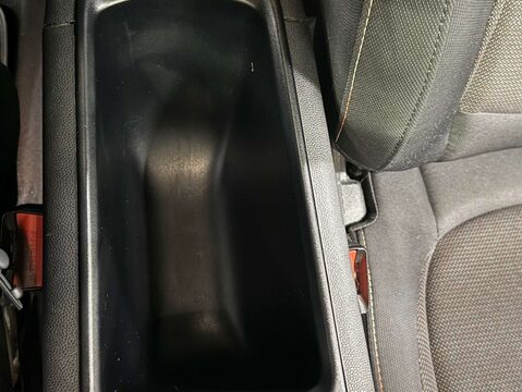 Mini Clubman 1.5 Clubman Cooper Classic 6dr 34