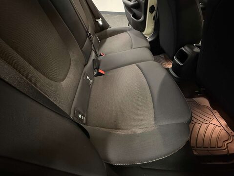 Mini Clubman 1.5 Clubman Cooper Classic 6dr 37