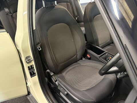 Mini Clubman 1.5 Clubman Cooper Classic 6dr 13