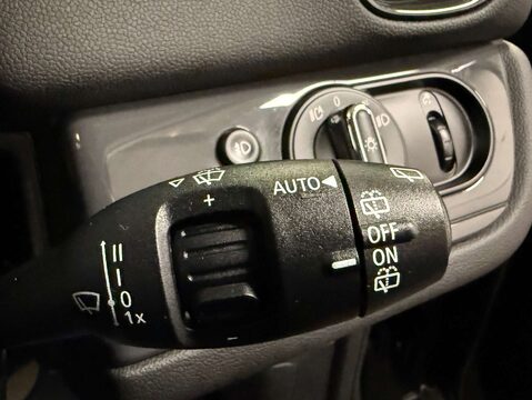 Mini Countryman 1.5 Countryman Cooper Classic Auto 5dr 14