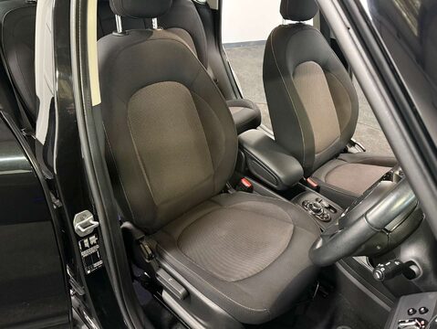 Mini Countryman 1.5 Countryman Cooper Classic Auto 5dr 9