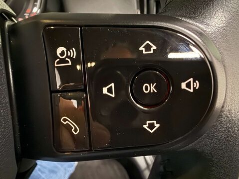 Mini Countryman 1.5 Countryman Cooper Classic Auto 5dr 18