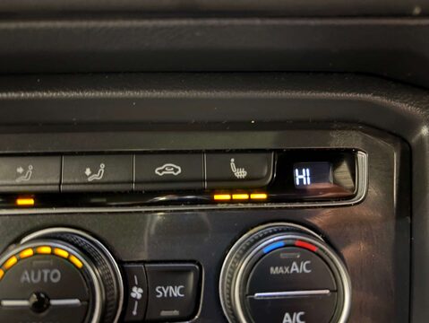 Volkswagen Tiguan 2.0 Tiguan R-Line TDI BlueMotion Tech 4Motion DSG 4WD 5dr 27