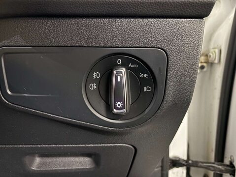 Volkswagen Tiguan 2.0 Tiguan R-Line TDI BlueMotion Tech 4Motion DSG 4WD 5dr 17