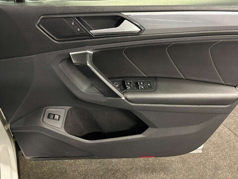 Volkswagen Tiguan 2.0 Tiguan R-Line TDI BlueMotion Tech 4Motion DSG 4WD 5dr 11