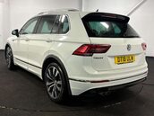 Volkswagen Tiguan 2.0 Tiguan R-Line TDI BlueMotion Tech 4Motion DSG 4WD 5dr 3