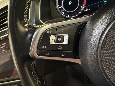 Volkswagen Tiguan 2.0 Tiguan R-Line TDI BlueMotion Tech 4Motion DSG 4WD 5dr 18