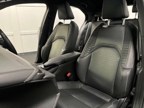 Lexus Ux 2.0 UX 250h 4x2 CVT 5dr 46