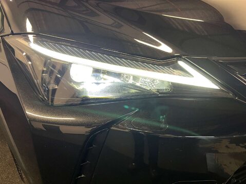 Lexus Ux 2.0 UX 250h 4x2 CVT 5dr 52