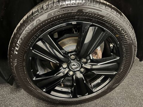 Lexus Ux 2.0 UX 250h 4x2 CVT 5dr 40