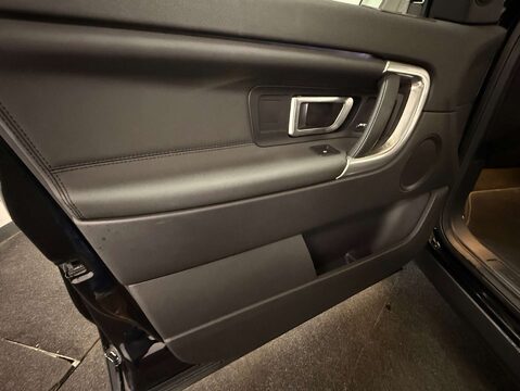 Land Rover Discovery Sport 2.0 Discovery Sport Landmark TD4 Auto 4WD 5dr 57