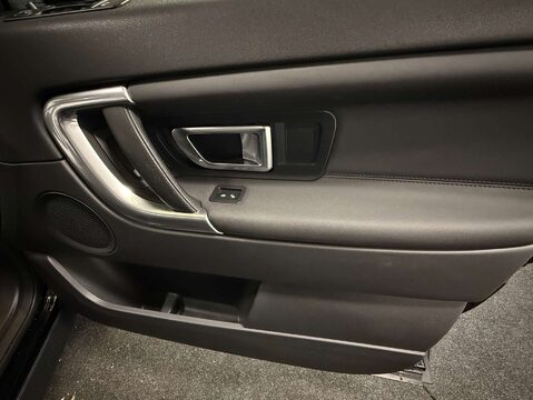 Land Rover Discovery Sport 2.0 Discovery Sport Landmark TD4 Auto 4WD 5dr 16