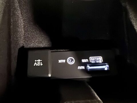 Land Rover Discovery Sport 2.0 Discovery Sport Landmark TD4 Auto 4WD 5dr 35