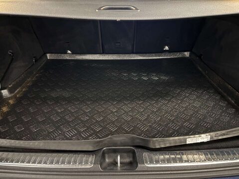 Mercedes-Benz GLC 2.0 GLC 250 AMG Line Premium 4Matic Auto 4WD 5dr 38