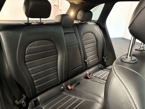 Mercedes-Benz GLC 2.0 GLC 250 AMG Line Premium 4Matic Auto 4WD 5dr 31