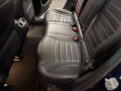 Mercedes-Benz GLC 2.0 GLC 250 AMG Line Premium 4Matic Auto 4WD 5dr 44