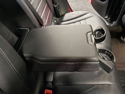 Mercedes-Benz GLC 2.0 GLC 250 AMG Line Premium 4Matic Auto 4WD 5dr 34