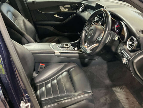 Mercedes-Benz GLC 2.0 GLC 250 AMG Line Premium 4Matic Auto 4WD 5dr 10