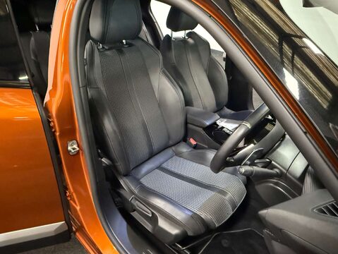 Peugeot 2008 1.2 2008 GT PureTech S/S Auto 5dr 28