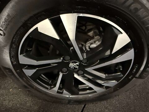 Peugeot 2008 1.2 2008 GT PureTech S/S Auto 5dr 25