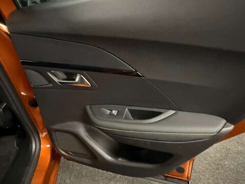 Peugeot 2008 1.2 2008 GT PureTech S/S Auto 5dr 21