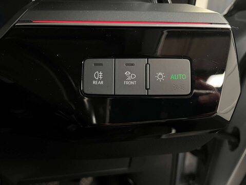 Audi E-Tron e-tron Technik 50 Quattro 4WD 5dr 18