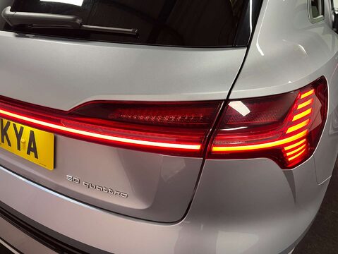 Audi E-Tron e-tron Technik 50 Quattro 4WD 5dr 56