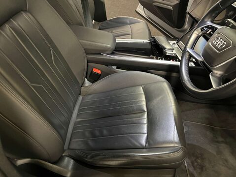 Audi E-Tron e-tron Technik 50 Quattro 4WD 5dr 15