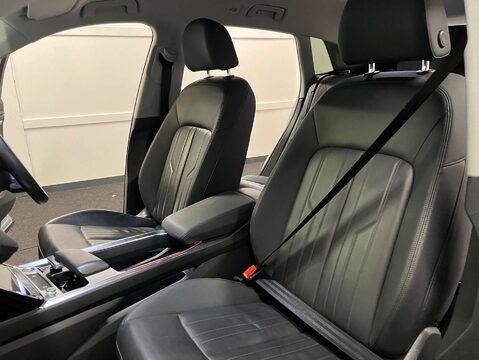 Audi E-Tron e-tron Technik 50 Quattro 4WD 5dr 52