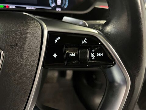 Audi E-Tron e-tron Technik 50 Quattro 4WD 5dr 20