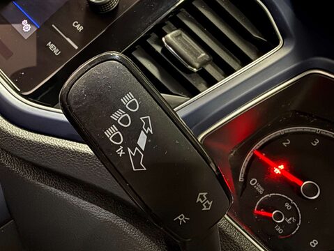 Volkswagen T-Roc 1.5 T-Roc United TSi Evo Semi-Auto 5dr 24